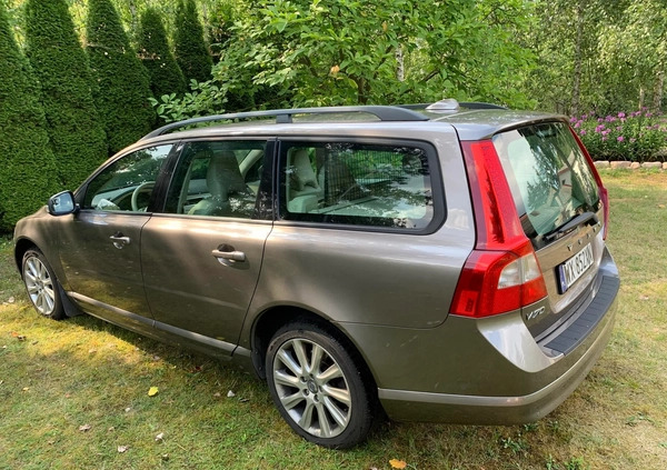 Volvo V70 cena 33000 przebieg: 257000, rok produkcji 2009 z Warszawa małe 379